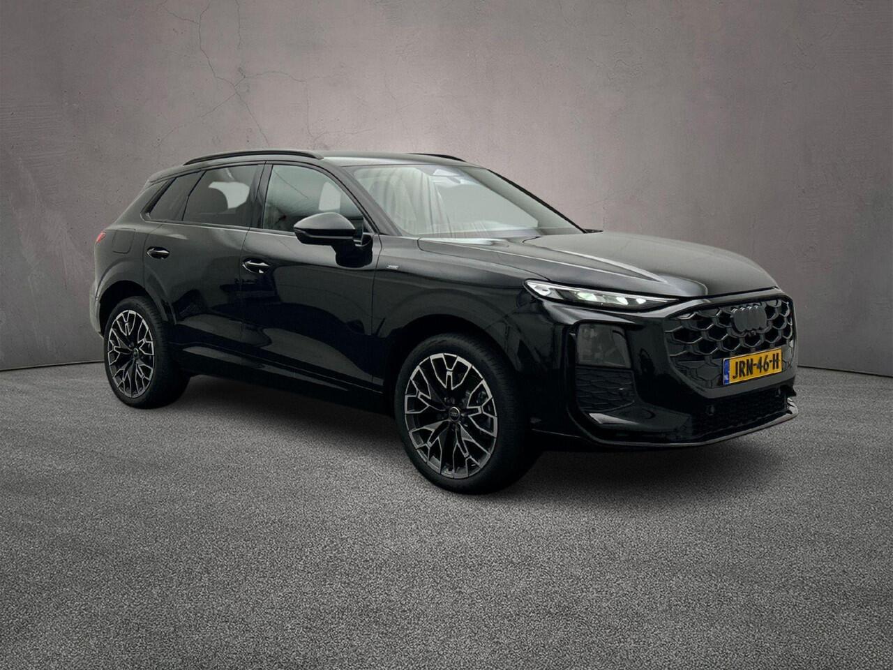 Audi Q3 1.5 200kW e-hybrid S edition | Trekhaak | 20-Inch | Privacy-glass | Zwart optiek | Techniek-Pakket |