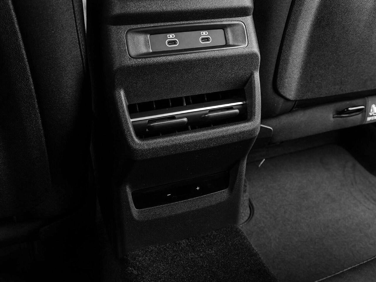 Audi Q3 Sportback 1.5 TFSI e-hybrid Advanced edition 272 PK · Techniekpakket plus · Privacy glas · Trekhaak mech. zwenkbaar