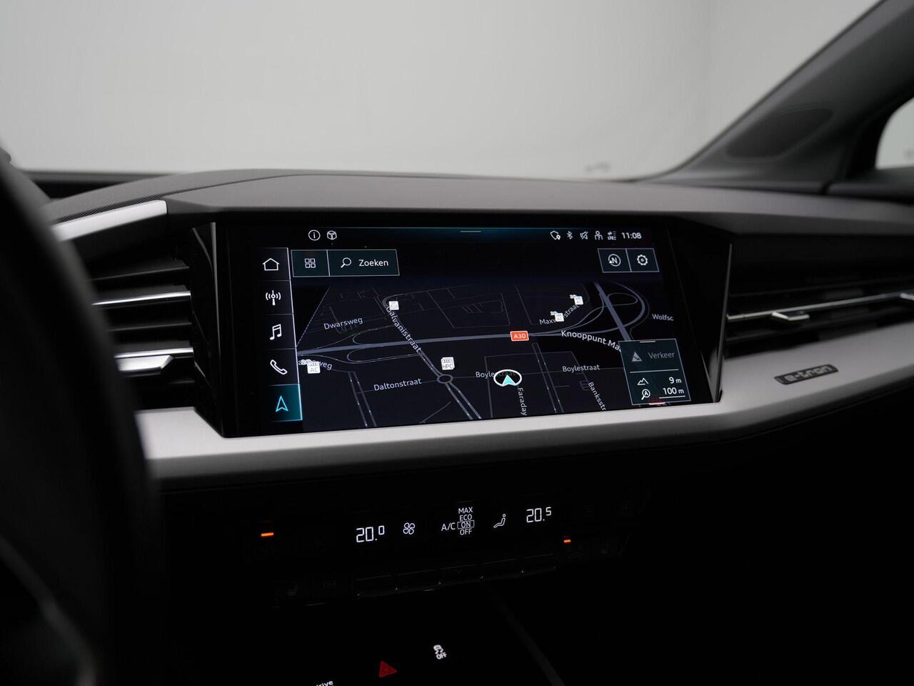 Audi Q4 Sportback e-tron 35 S-Line 55 kWh 170 pk | Matrix LED | Navigatie | Achteruitrijcamera | Stoelverwarming | Adaptive Cruise