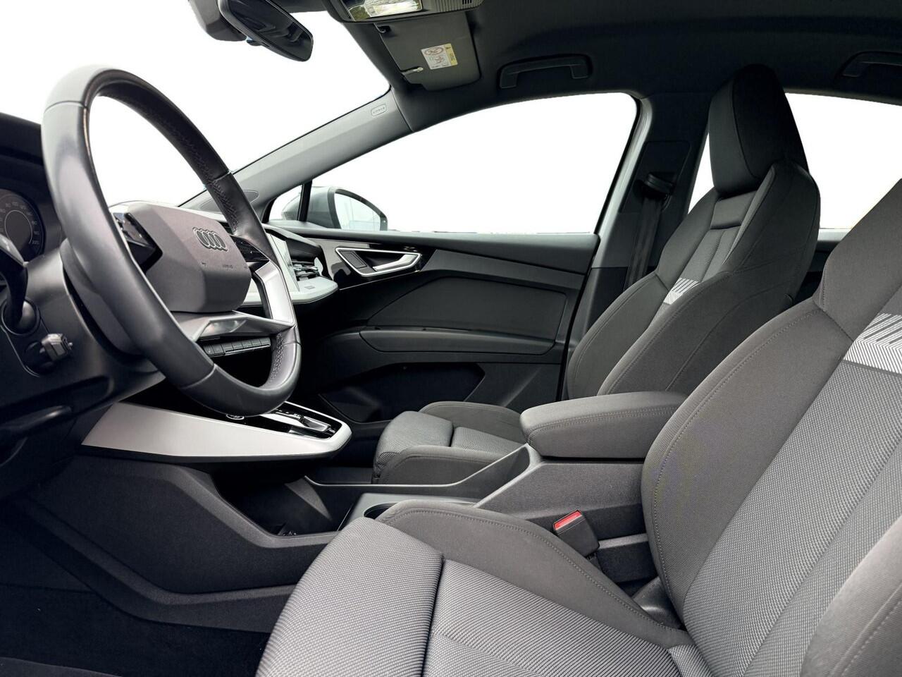 Audi Q4 Sportback e-tron 35 Advanced edition 55 kWh Accutest | Camera | Sportstoelen