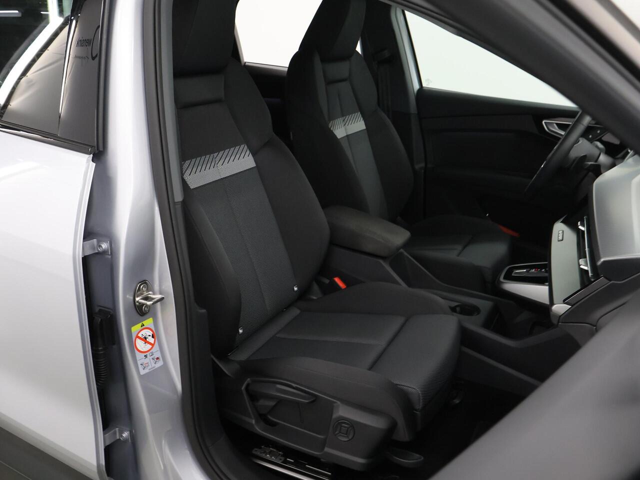 Audi Q4 Sportback e-tron 45 quattro Advanced edition 82 kWh | SOH 100% | Audi E-Care tot 11-2029 | Adaptieve Cruise Control | Camera | Sportstoelen | Stoelverwarming | Matrix LED | Comfort Pakket | Smartphone Pakket |