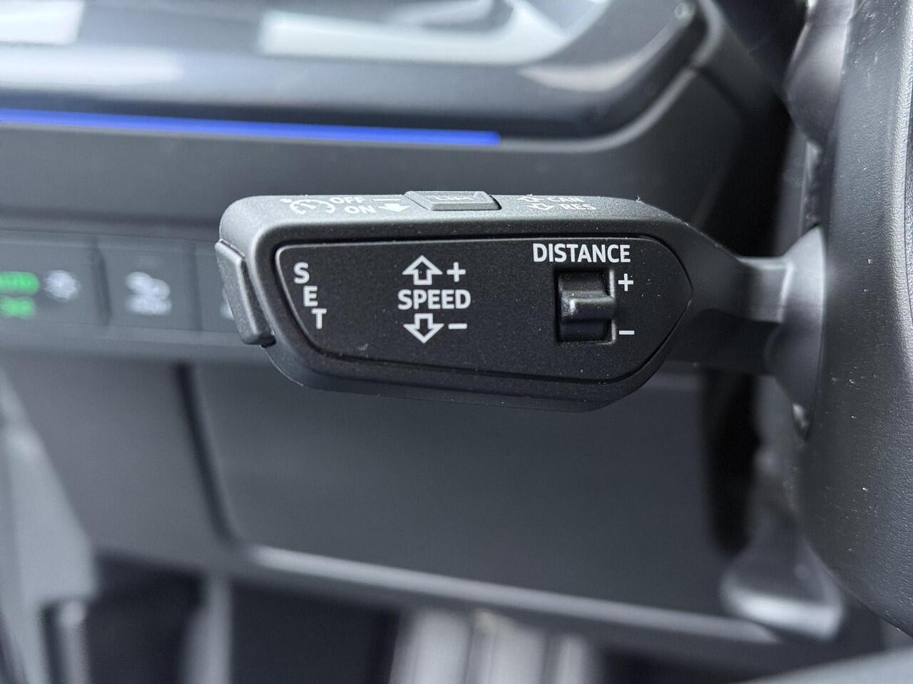 Audi Q4 Sportback e-tron 45 quattro S Edition 82 kWh | 286 PK | SoH 100% | Trekhaak | Panoramadak | Warmtepomp | Head-up display | S line | Fabrieksgarantie tot 02/2030 of 100.000km |