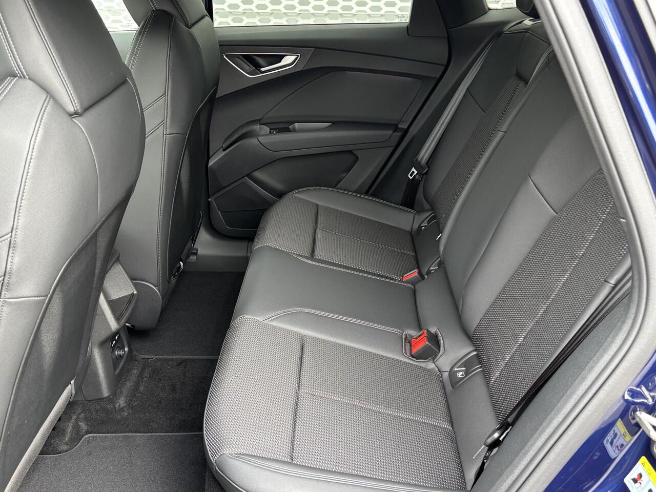 Audi Q4 Sportback e-tron S edition Competition e-tron 45 82 kWh 210 kW / 28