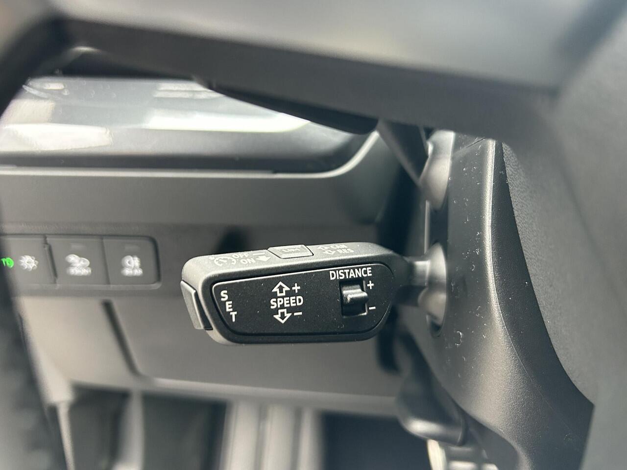 Audi Q4 Sportback e-tron S edition Competition 45 | Panoramadak | Audi Sport velgen 21" | Trekhaak | Keyless