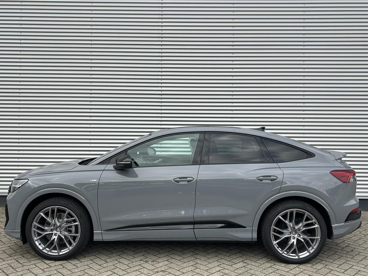 Audi Q4 Sportback e-tron S edition Competition 45 | Panoramadak | Audi Sport velgen 21" | Trekhaak | Keyless