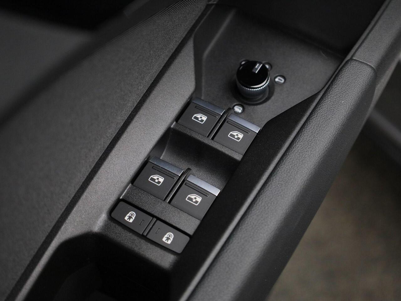 Audi Q4 Sportback e-tron 45 Advanced edition 286 PK Assistentiepakket plus · Klimaatregelingpakket · Privacy glas · MEGA Sale