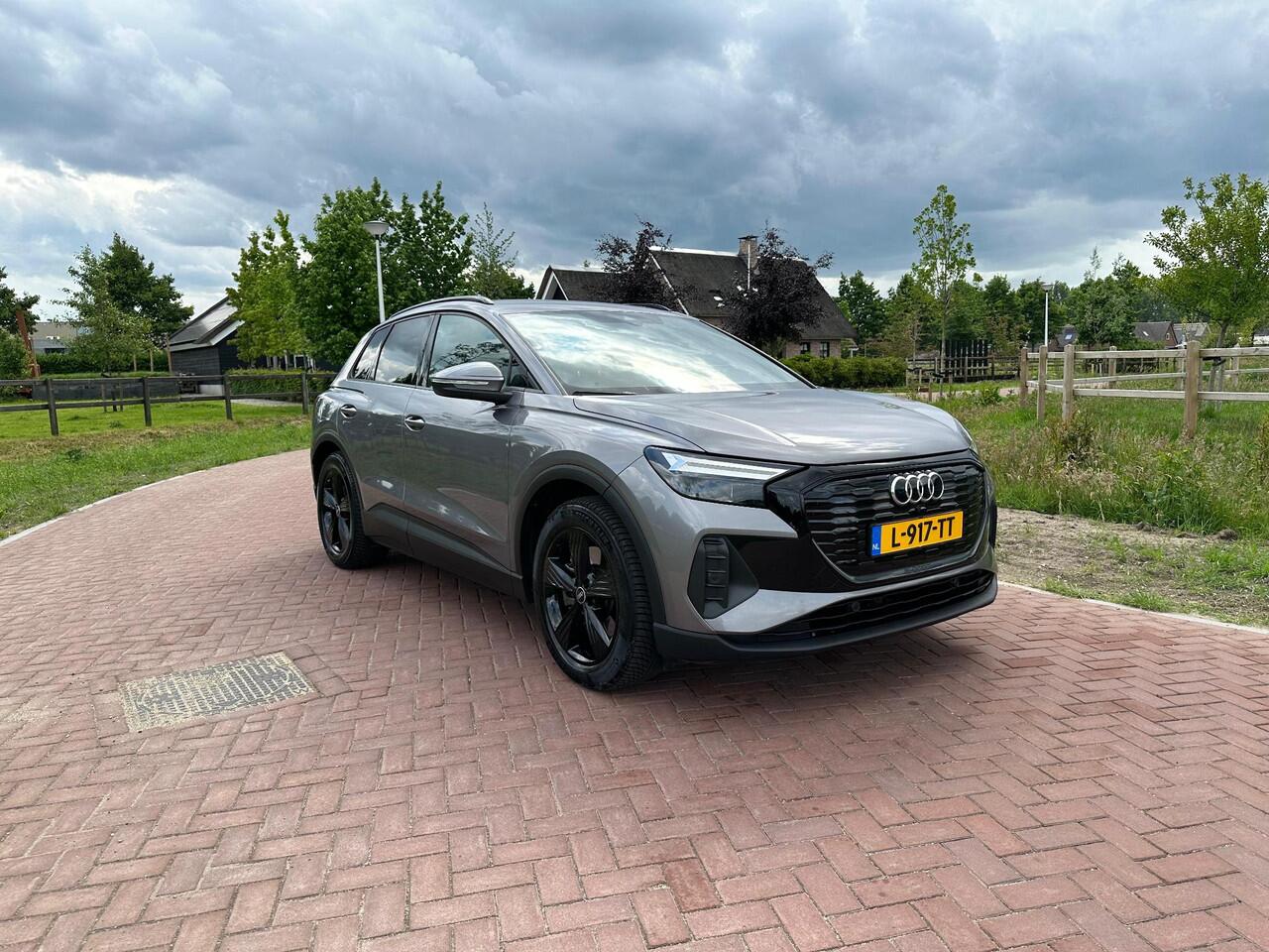 Audi Q4 e-tron 40 Launch edition 77 kWh | Waterpomp | Black Optic | NL-Auto |