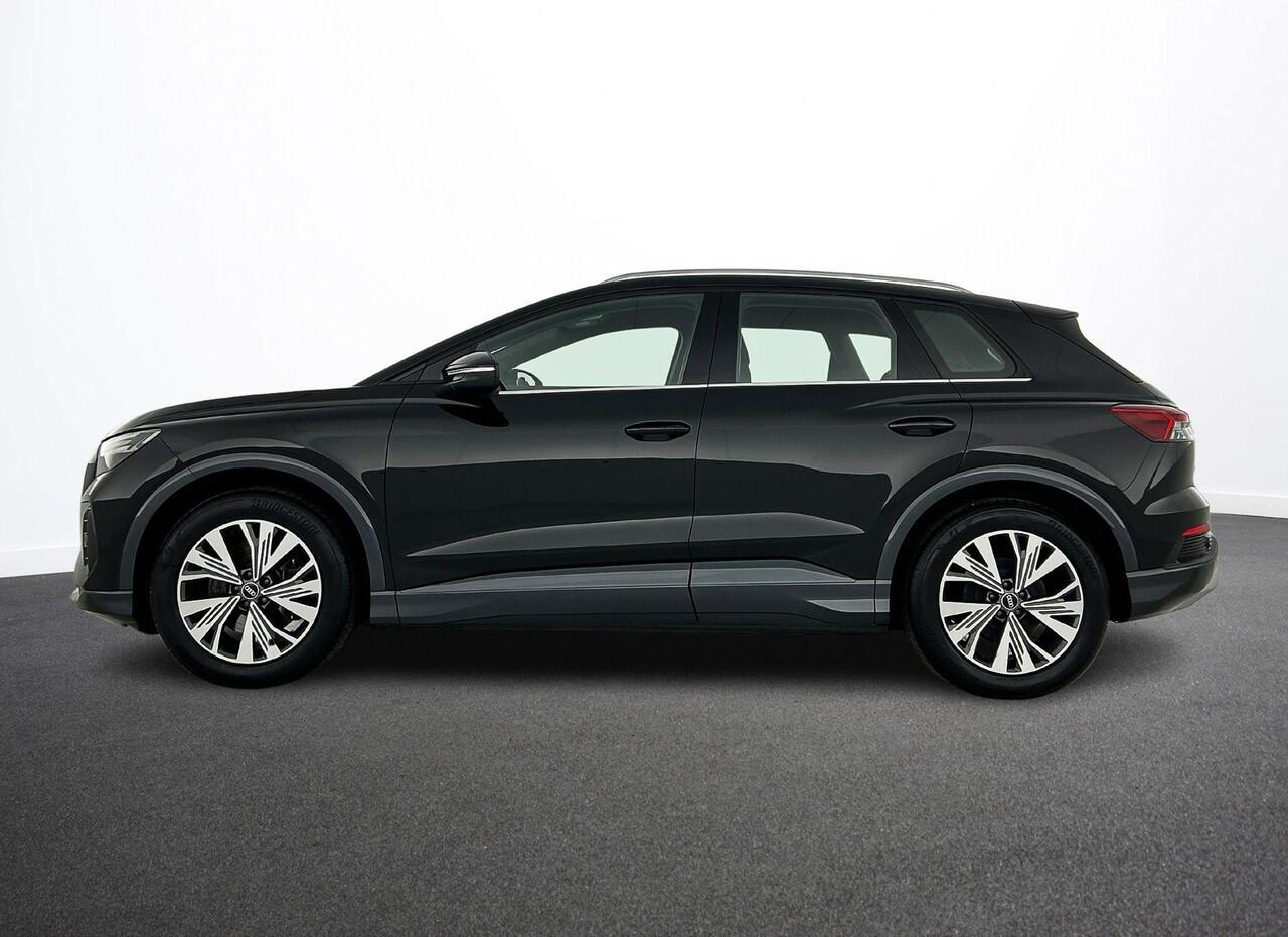 Audi Q4 e-tron 40 Launch edition Advanced 77 kWh Navigatie Apple Carplay/Android Auto Parkeersensoren Cruise Control Elektrische achterklep Ledverlichting Stoelverwarming Virtual Cockpit Climate Control Lichtmetalen velgen