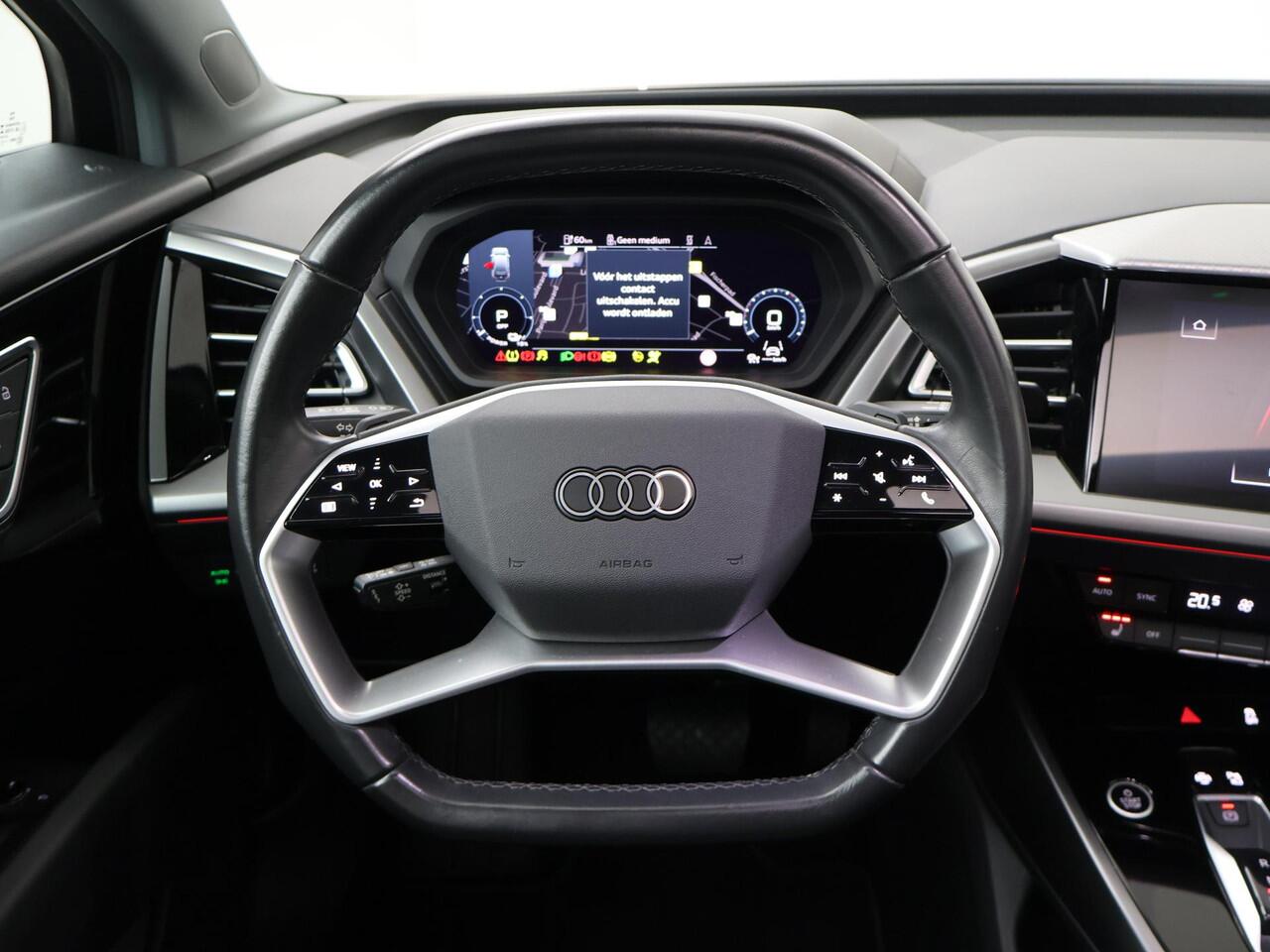 Audi Q4 e-tron 35 Launch edition Advanced Plus 55 kWh | 170 PK | SoH 89% | Panoramadak | Warmtepomp | Matrix LED koplampen | Navigatiesysteem |