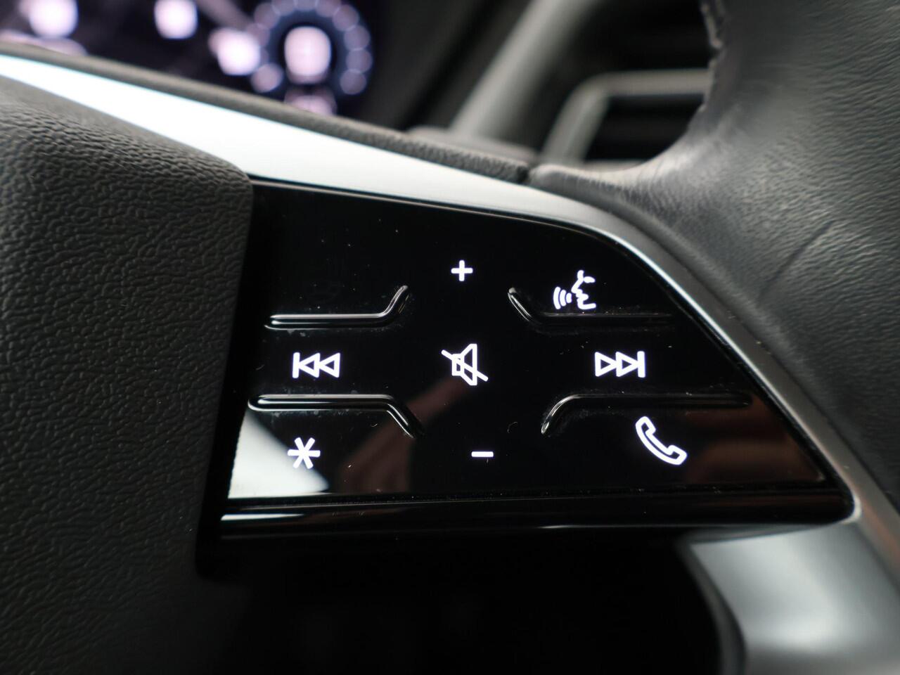 Audi Q4 e-tron 35 Launch edition Advanced Plus 55 kWh | 170 PK | SoH 89% | Panoramadak | Warmtepomp | Matrix LED koplampen | Navigatiesysteem |