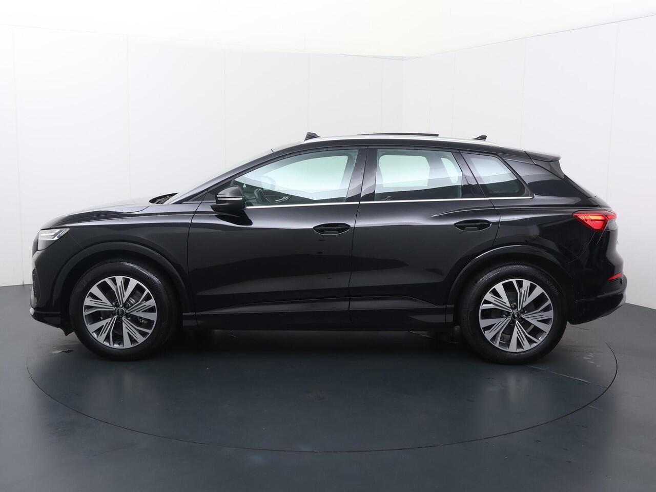 Audi Q4 e-tron 35 Launch edition Advanced Plus 55 kWh | 170 PK | SoH 89% | Panoramadak | Warmtepomp | Matrix LED koplampen | Navigatiesysteem |