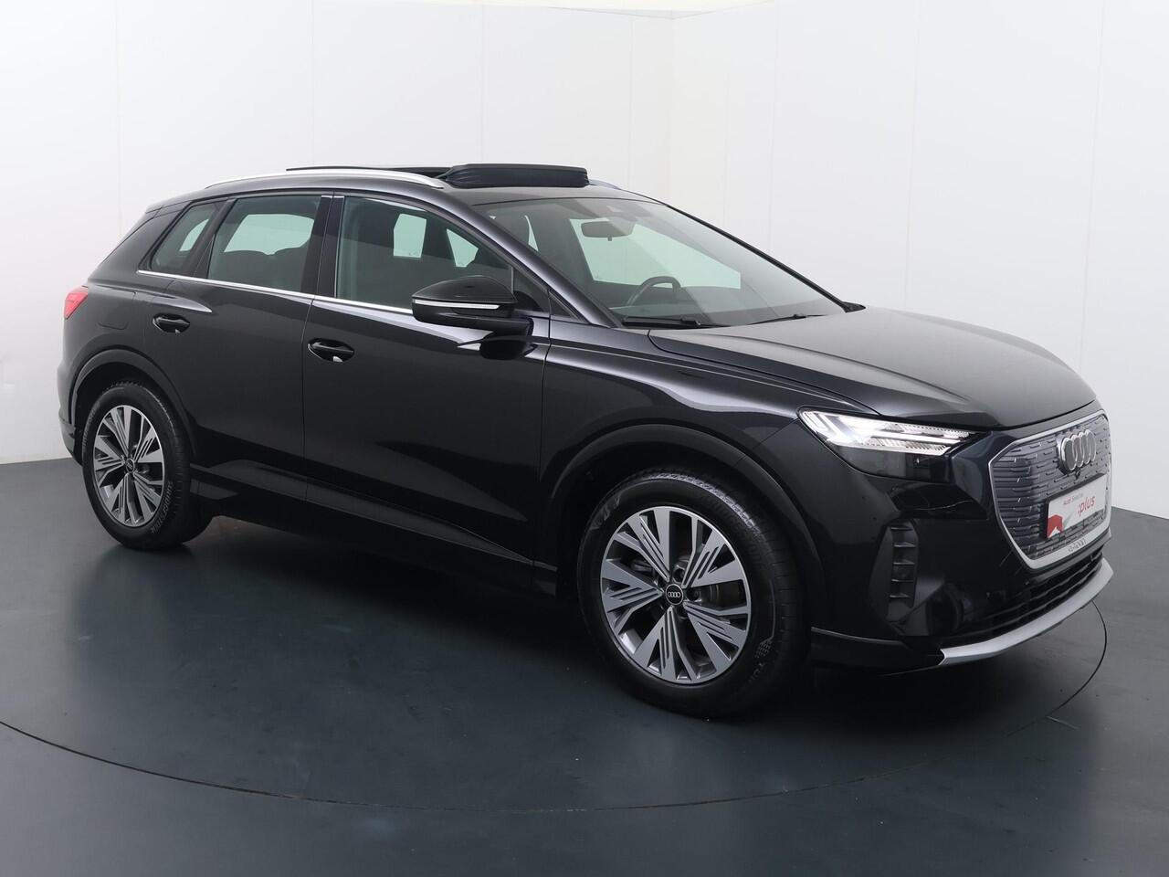 Audi Q4 e-tron 35 Launch edition Advanced Plus 55 kWh | 170 PK | SoH 89% | Panoramadak | Warmtepomp | Matrix LED koplampen | Navigatiesysteem |