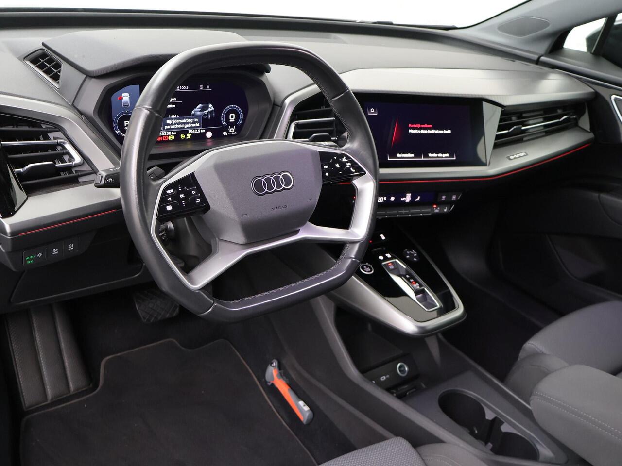 Audi Q4 e-tron 35 Launch edition Advanced Plus 55 kWh | 170 PK | SoH 89% | Panoramadak | Warmtepomp | Matrix LED koplampen | Navigatiesysteem |