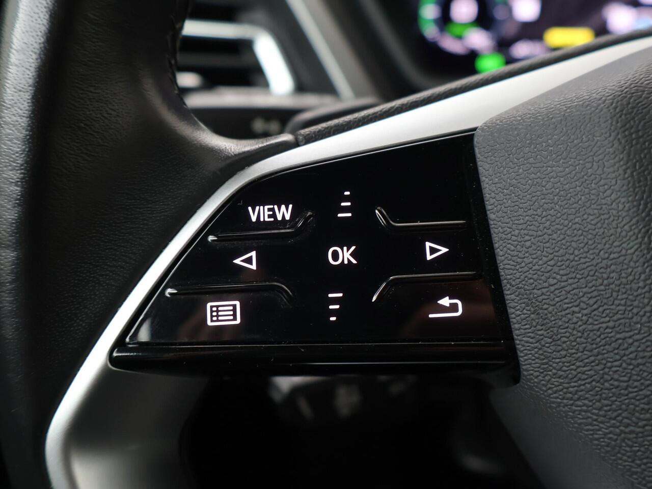 Audi Q4 e-tron 35 Launch edition Advanced Plus 55 kWh | 170 PK | SoH 89% | Panoramadak | Warmtepomp | Matrix LED koplampen | Navigatiesysteem |