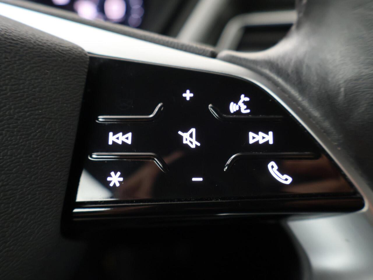 Audi Q4 e-tron 40 Launch edition Advanced 77 kWh | 204 PK | SoH 90% | Trekhaak wegklapbaar | Climate control | Matrix LED koplampen |