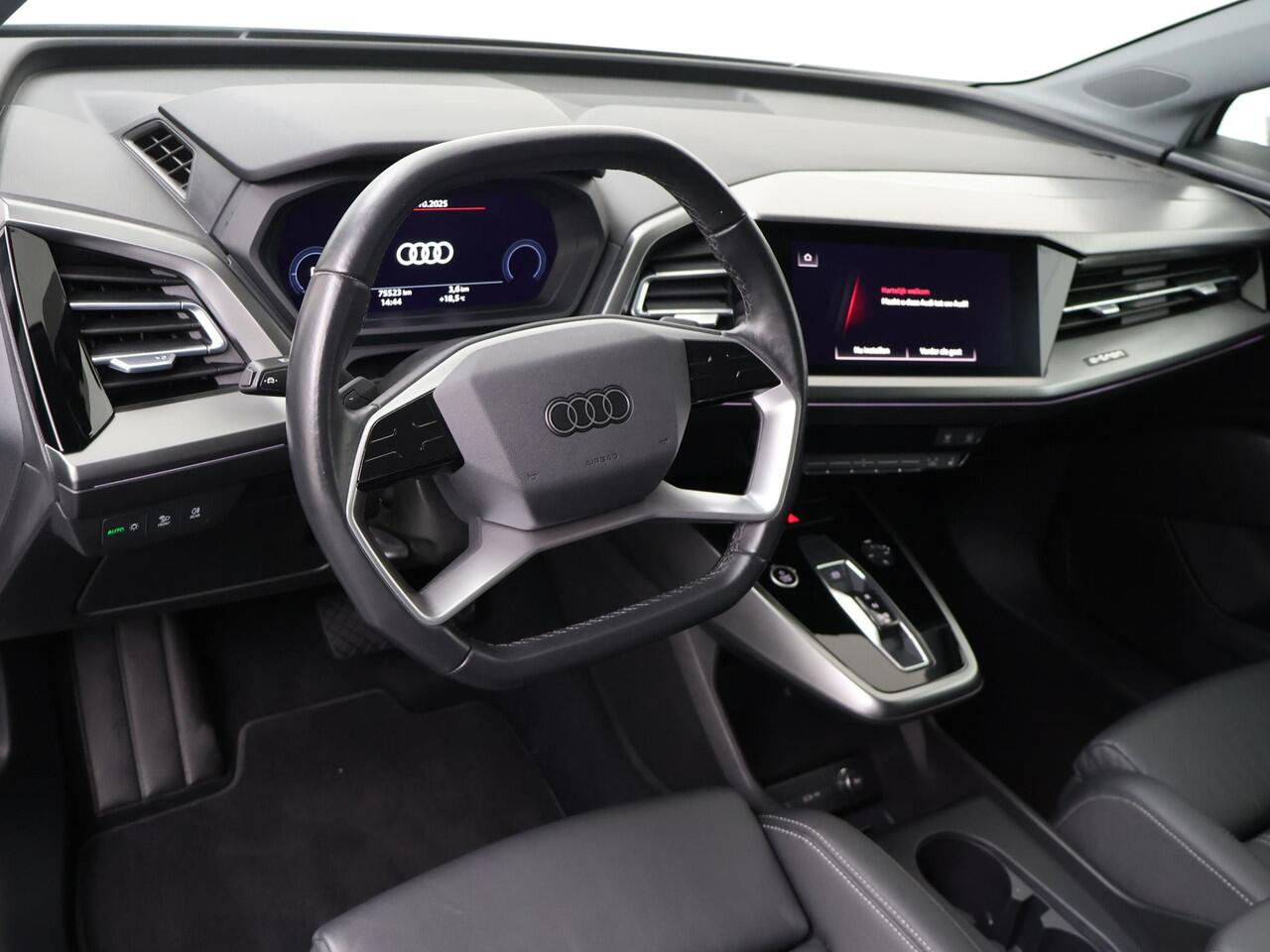 Audi Q4 e-tron 40 Launch edition Advanced 77 kWh | 204 PK | SoH 90% | Trekhaak wegklapbaar | Climate control | Matrix LED koplampen |