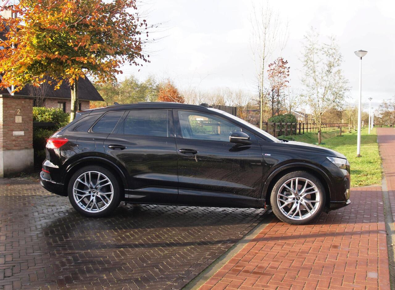 Audi Q4 e-tron 40 Launch edition S Competition 77 kWh | 2X S-Line | Panoramadak | Camera | Sonos | Sfeerverlichting |