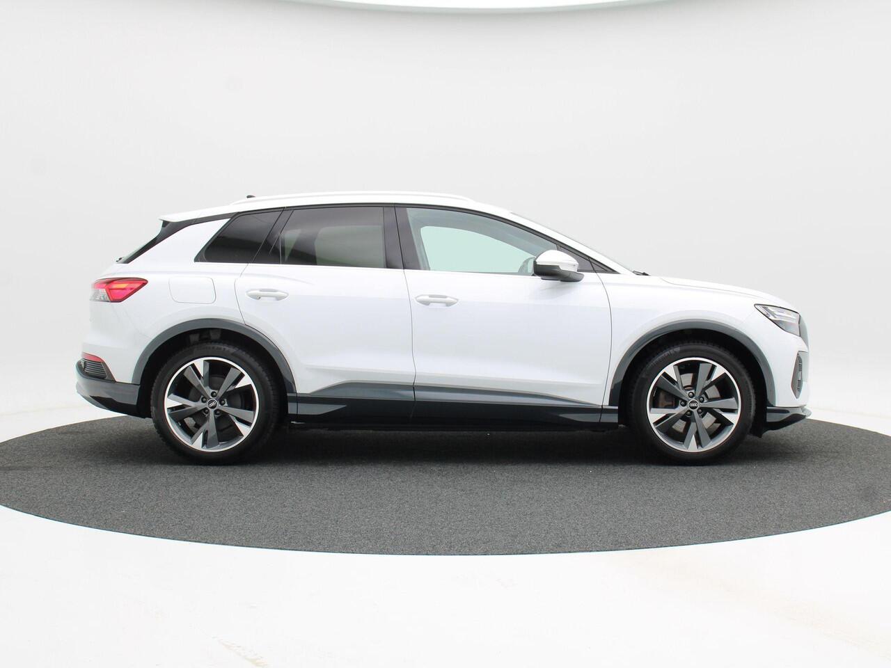 Audi Q4 e-tron 40 Launch edition Advanced 77 kWh 204 Pk Automaat | SOH 91% | Adaptive Cruise | Climate Control | Stoelverwarming | Navigatie | Camera | Carplay | 137.503 Km!!