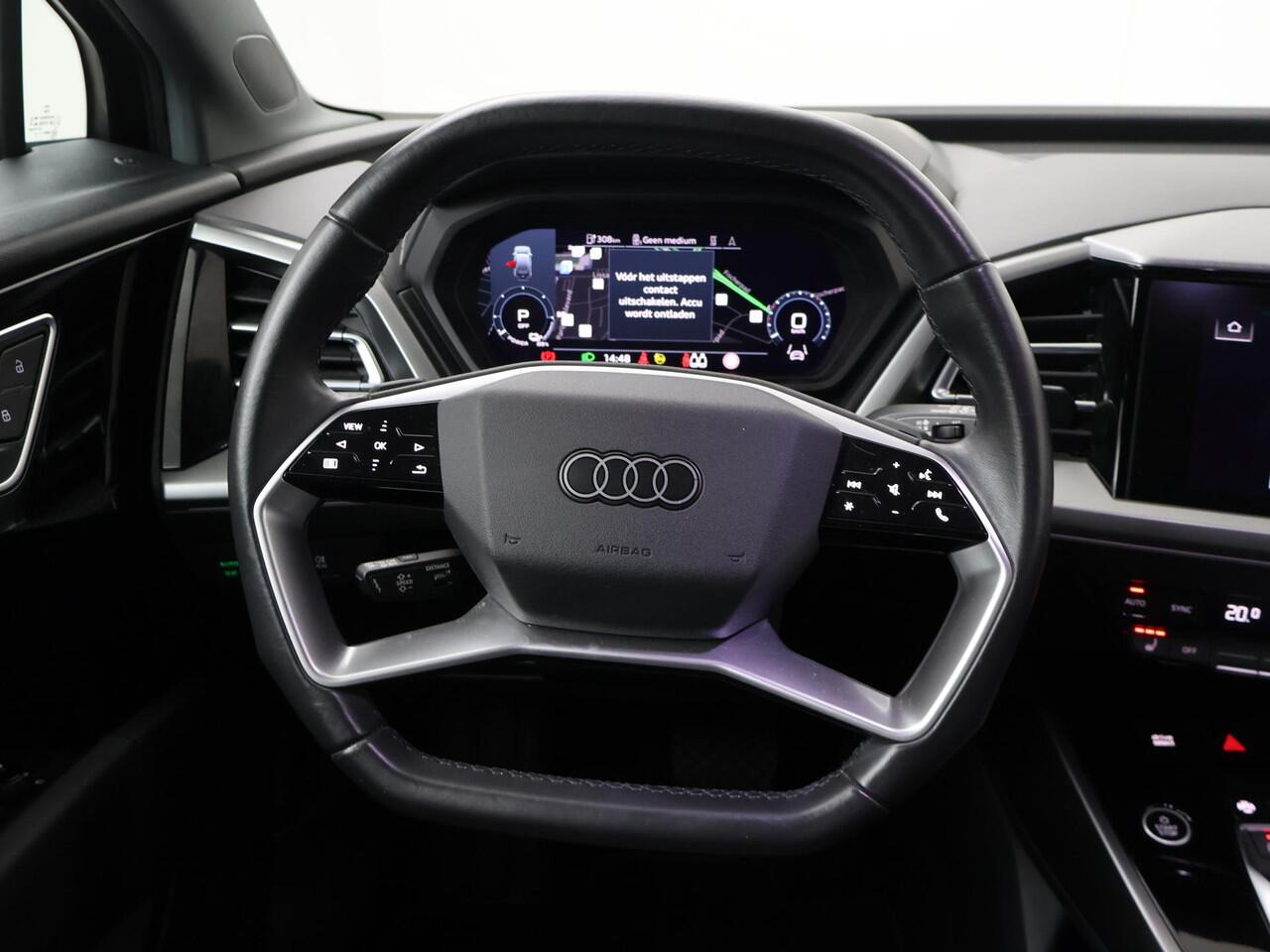 Audi Q4 e-tron 40 Launch edition Advanced 77 kWh | 204 PK | Gratis onderhoud t/m 8 jul. 2028 | SoH 91% | Adaptieve Cruise Control | Head-up display | Matrix LED koplampen | Achteruitrijcamera |