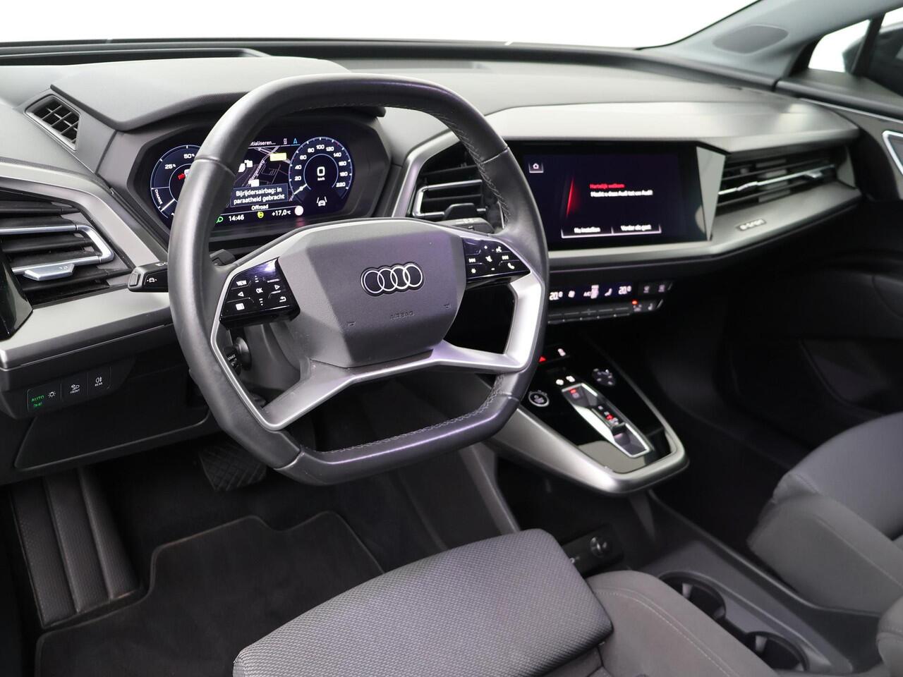 Audi Q4 e-tron 40 Launch edition Advanced 77 kWh | 204 PK | Gratis onderhoud t/m 8 jul. 2028 | SoH 91% | Adaptieve Cruise Control | Head-up display | Matrix LED koplampen | Achteruitrijcamera |