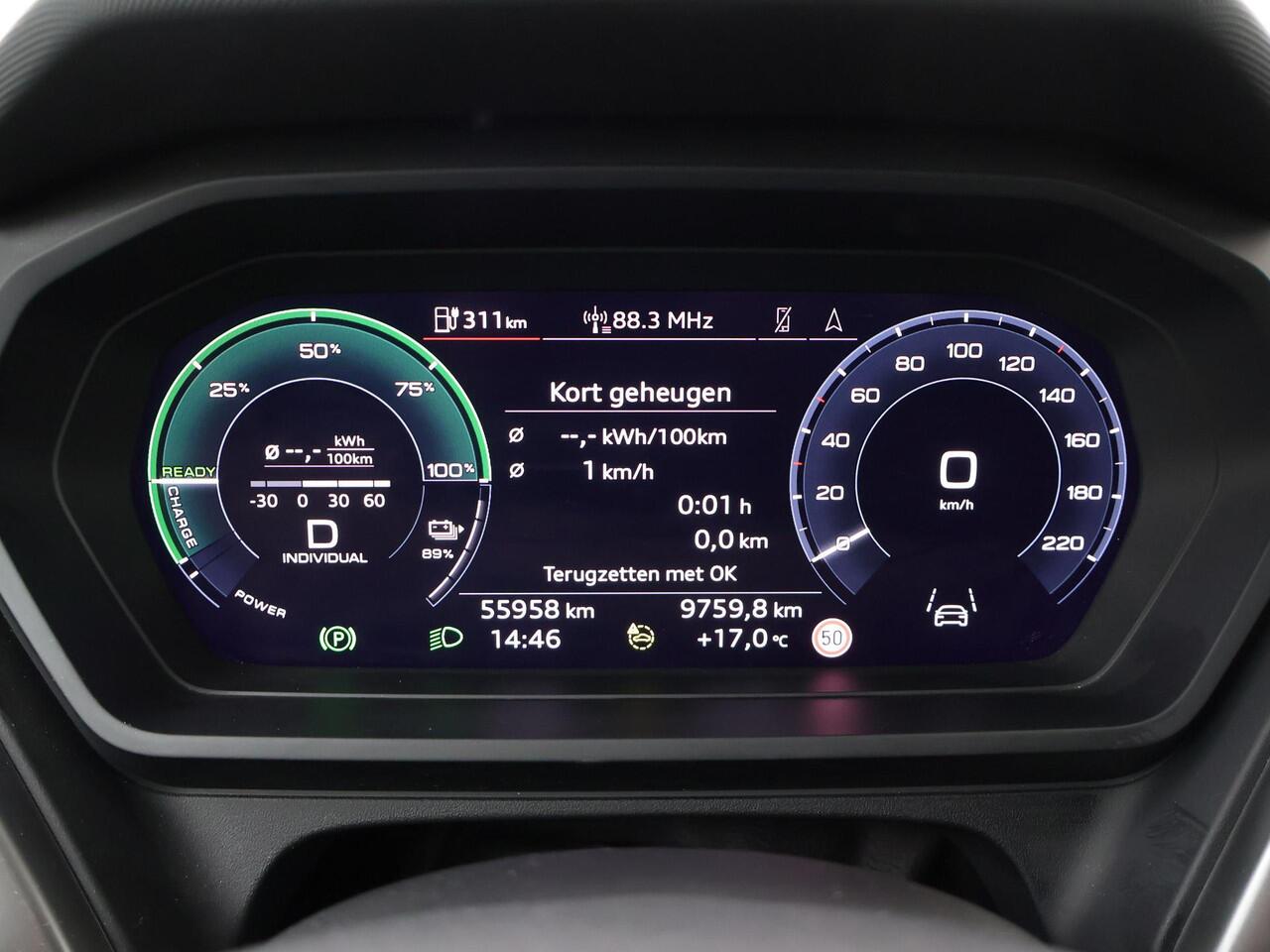 Audi Q4 e-tron 40 Launch edition Advanced 77 kWh | 204 PK | Gratis onderhoud t/m 8 jul. 2028 | SoH 91% | Adaptieve Cruise Control | Head-up display | Matrix LED koplampen | Achteruitrijcamera |