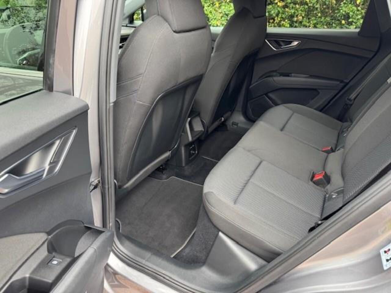 Audi Q4 e-tron 40 BEV 77KWH 204PK SOH94% LAUNCH EDITION ADVANCED/ACARPLAY/FABRIEKSGARANTIE