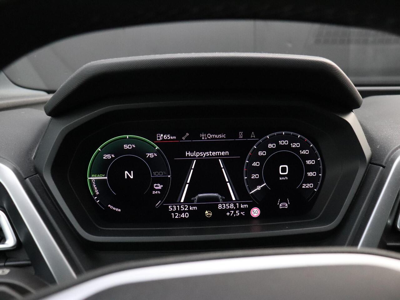 Audi Q4 e-tron 35 Launch edition Advanced Plus 55 kWh | S-LINE | SOH 92% | PANODAK | WARMTEPOMP | CAMERA | APPLE CARPLAY | STOELVERW. | NIEUWSTAAT |