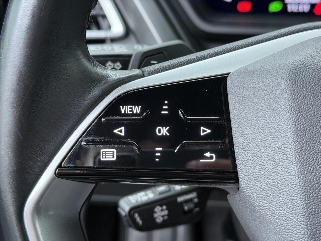 Audi Q4 e-tron 40 Launch edition Advanced Plus 77 kWh | SoH 89% | Wegklapbare trekhaak | Head-up Display | Automatische achterklep |