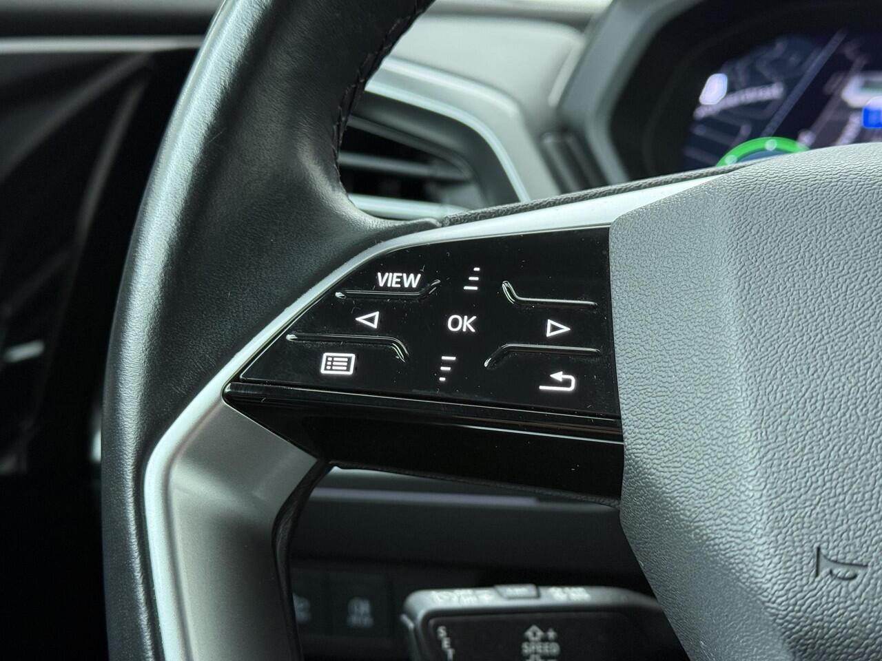 Audi Q4 e-tron 35 Launch edition Advanced 55 kWh | 170 PK | SoH 100% | Matrix LED koplampen | Voorstoelen verwarmd | Cruise control | Navigatiesysteem |