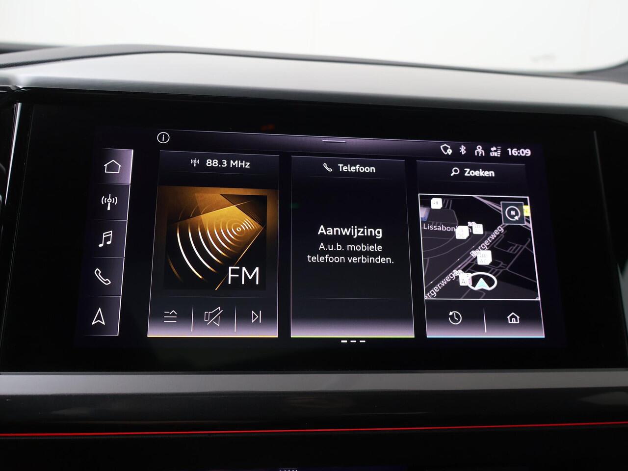 Audi Q4 e-tron 35 Launch edition S Competition 55 kWh | 170 PK | Trekhaak wegklapbaar | Warmtepomp | Panoramadak | Matrix LED koplampen | S line |