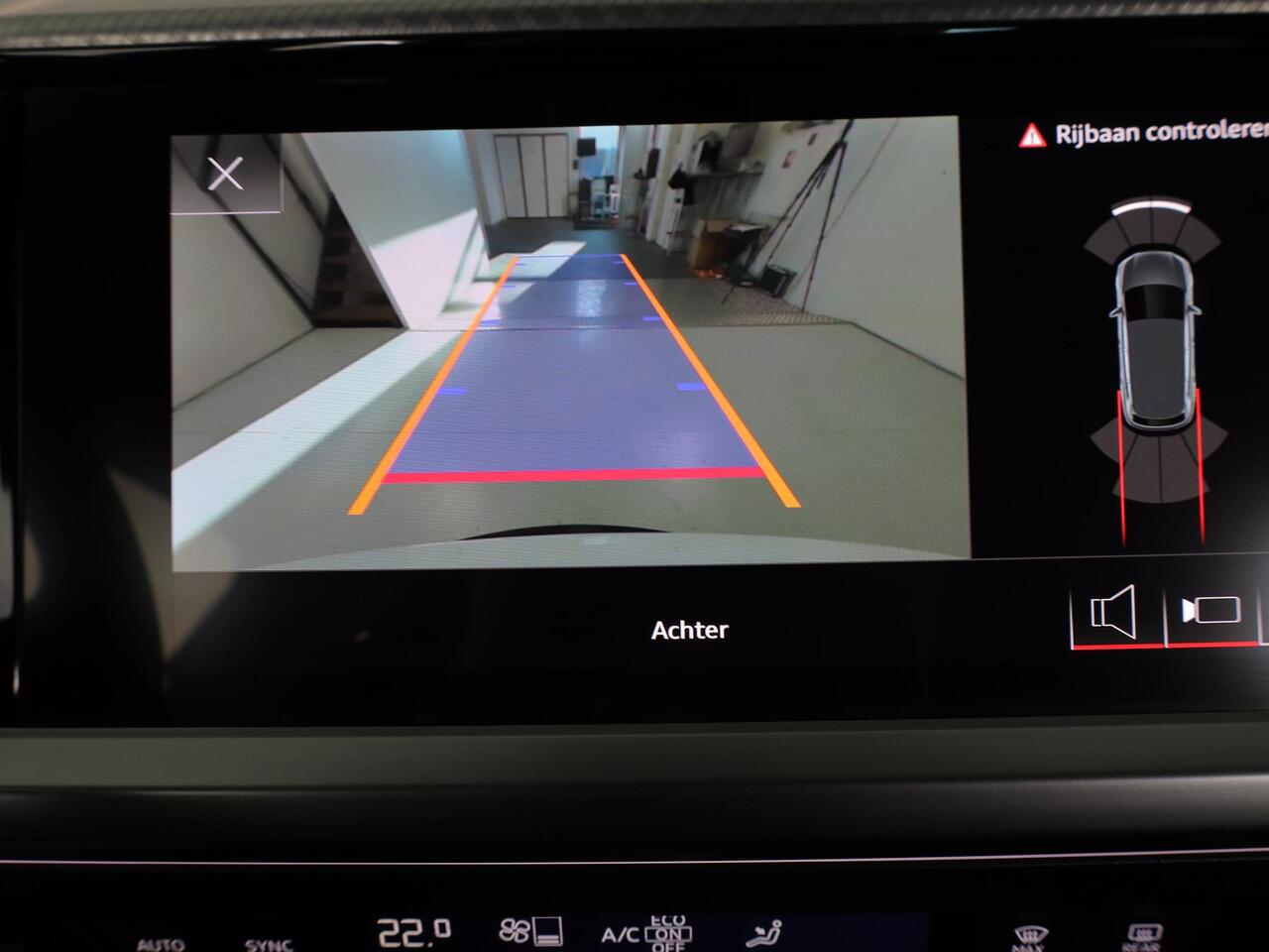 Audi Q4 e-tron 40 Launch edition Advanced Plus 77 kWh 204 pk | SOH 93% | Navigatie | Warmtepomp | Parkeersensoren | Achteruitrijcamera | Matrix LED koplampen | Stoelverwarming |