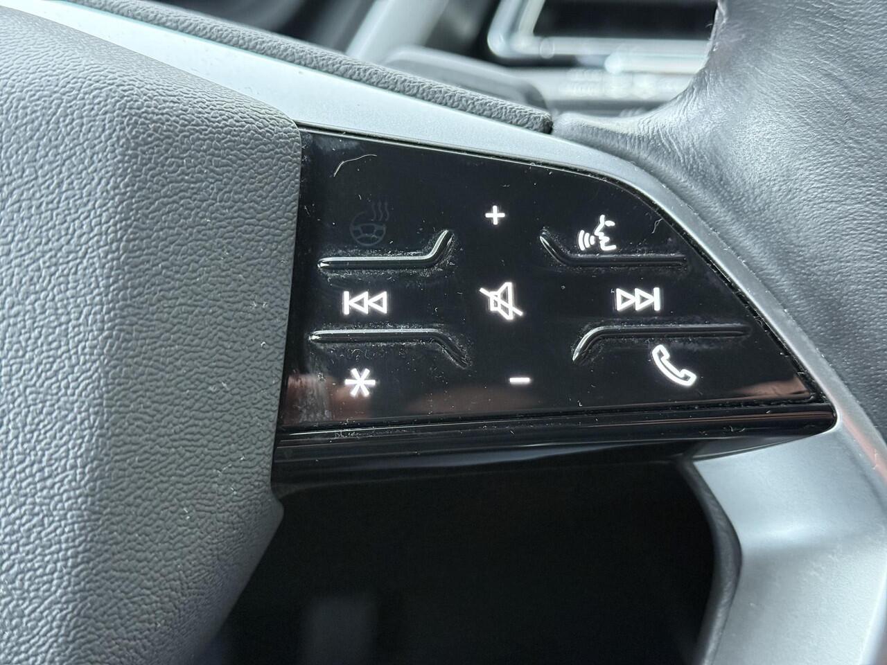 Audi Q4 e-tron 40 Launch edition Advanced 77 kWh | 204 PK | SoH 89% | Warmtepomp | Head-up display | Climate control | Matrix LED koplampen |