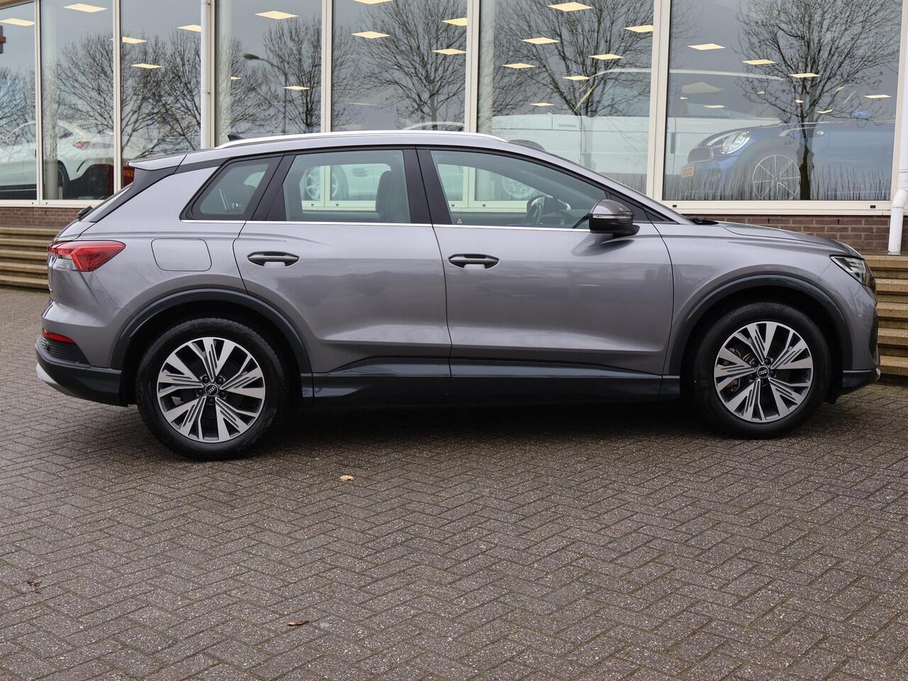 Audi Q4 e-tron 40 LAUNCH EDITION ADVANCED 77KWH + WEGKL. TREKHAAK | SPORTSTOELEN | ADAPTIVE CRUISE | CARPLAY | STOELVERW.