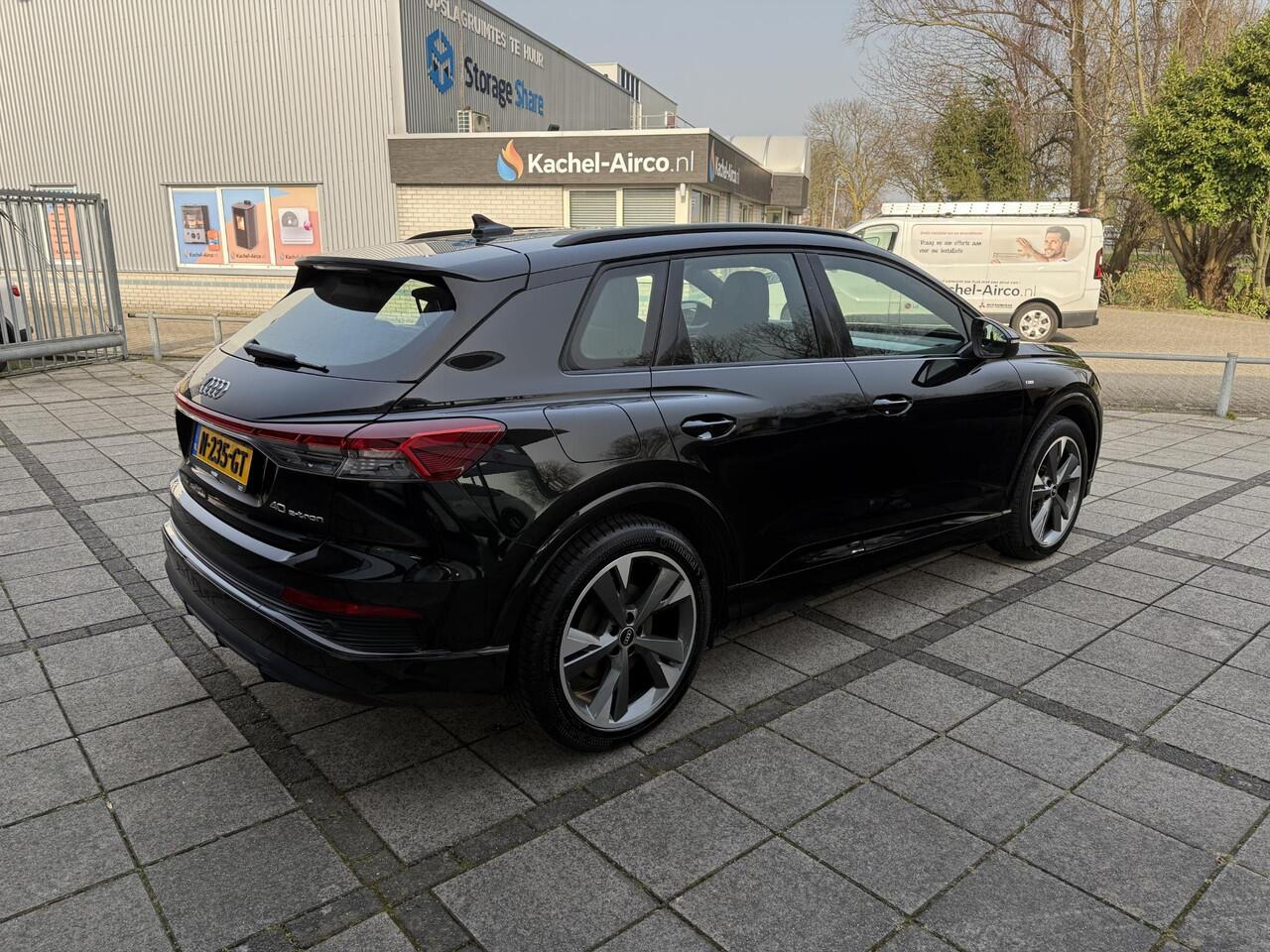 Audi Q4 e-tron Aut. 40 S-Line Competition 77 kWh | SoH 92% | Navi | Camera | Stoel Verwarming |