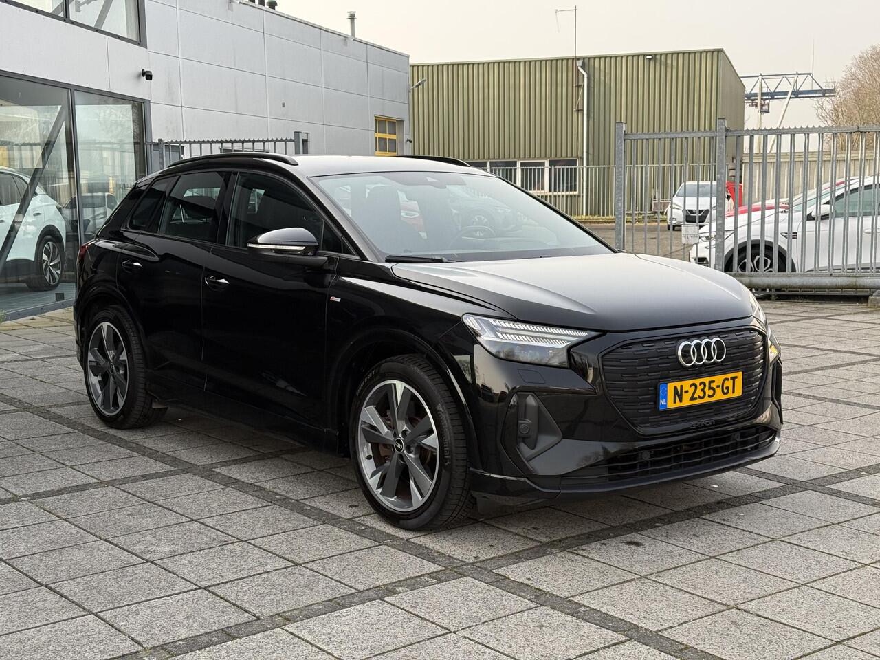Audi Q4 e-tron Aut. 40 S-Line Competition 77 kWh | SoH 92% | Navi | Camera | Stoel Verwarming |