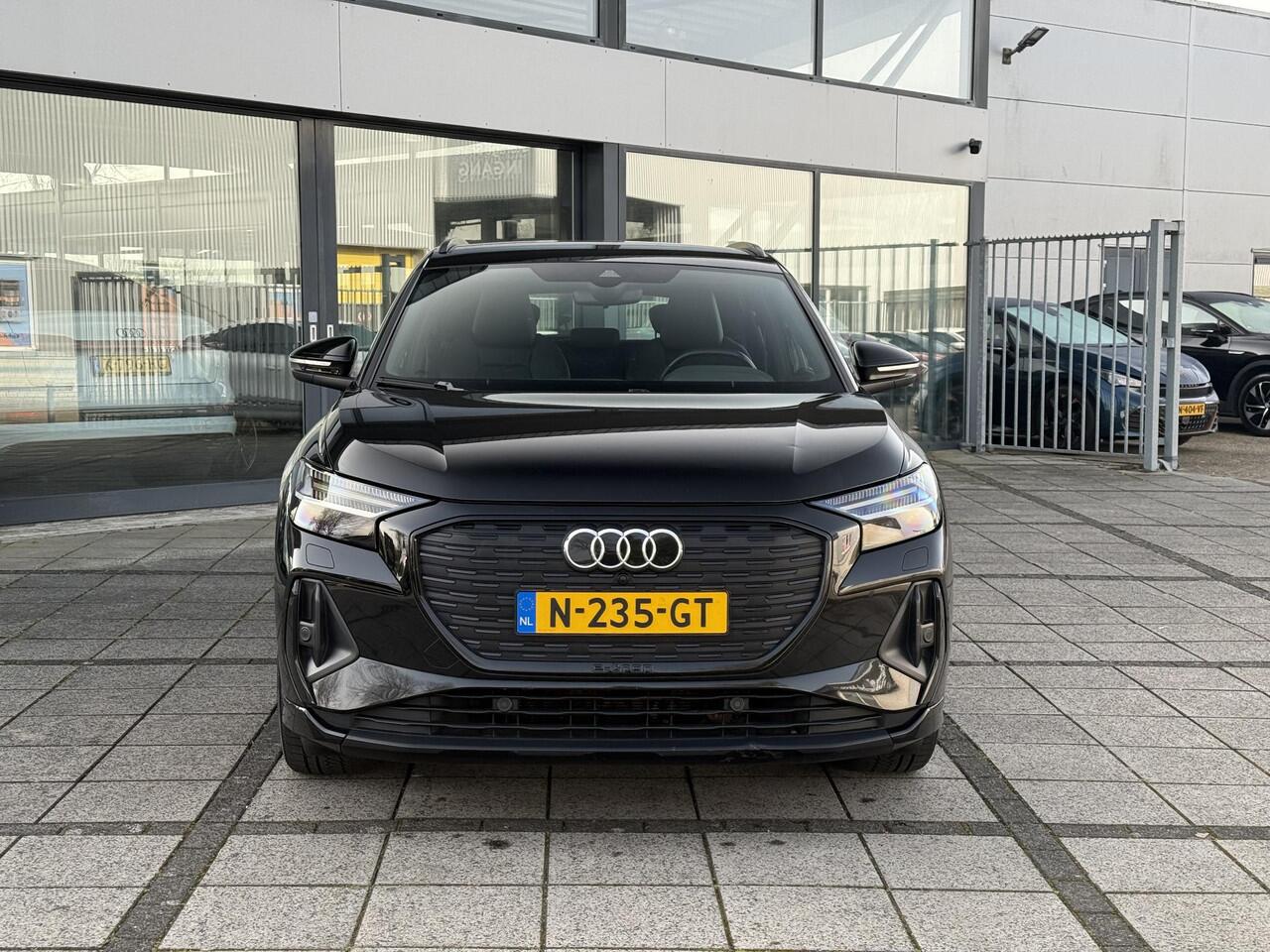 Audi Q4 e-tron Aut. 40 S-Line Competition 77 kWh | SoH 92% | Navi | Camera | Stoel Verwarming |