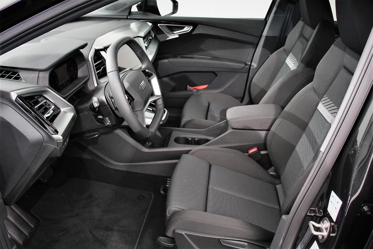 Audi Q4 e-tron 40 Advanced Edition | Navigatie | Climate Control | DAB | Led | Electrisch bedienbare achterklep | 19" Lichtmetalen velgen