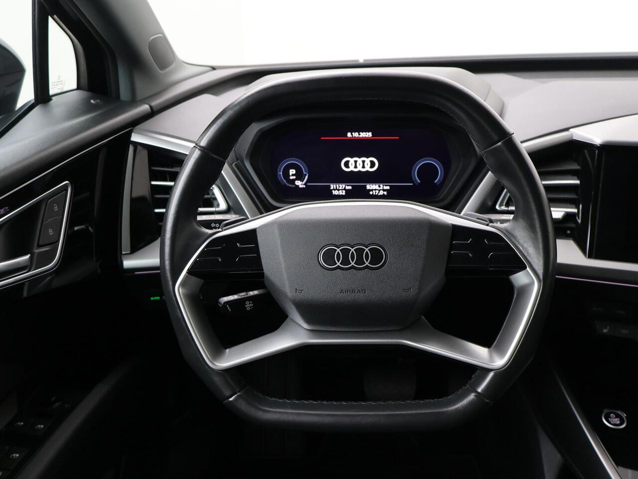 Audi Q4 e-tron 35 Launch edition Advanced 55 kWh | 170 PK | SoH 91% | Automaat | Multifunctioneel stuurwiel | Stoelverwarming | Achteruitrij camera |