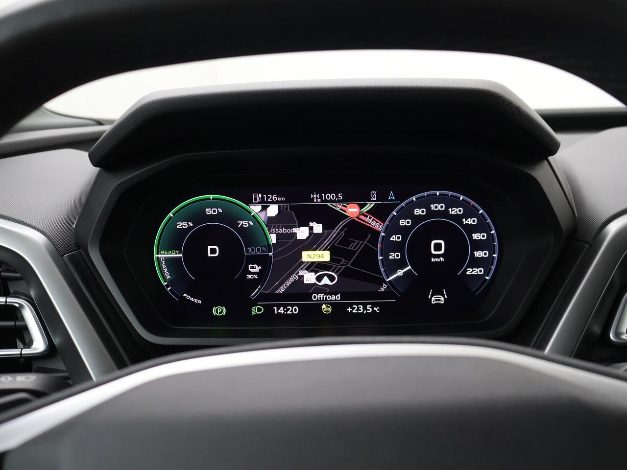 Audi Q4 e-tron 45 quattro Advanced edition 77 kWh | 265 PK | SoH 89% | Automaat | Multifunctioneel stuurwiel | Stoelverwarming | Adaptive Cruisecontrol |