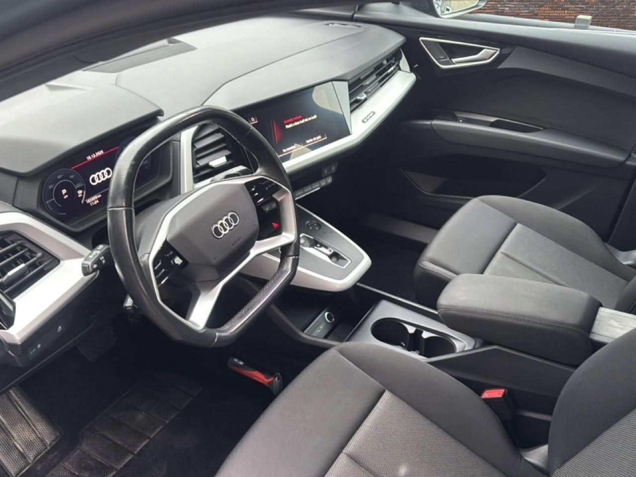 Audi Q4 e-tron 35 Edition 55 kWh ECC LMV LED