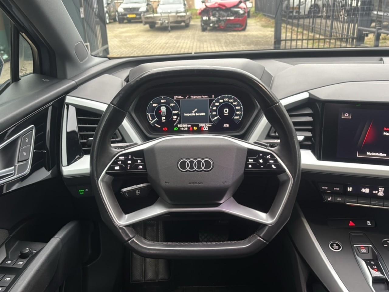 Audi Q4 e-tron 35 Edition 55 kWh ECC LMV LED