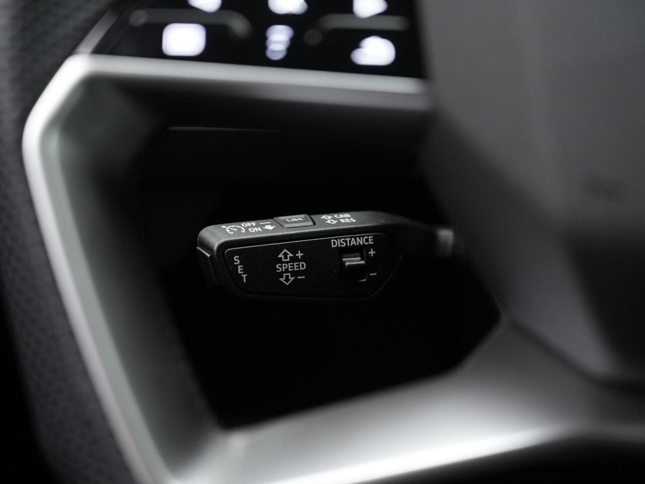 Audi Q4 e-tron 45 Quattro S edition 77 kWh 265 pk / S-Line | Warmtepomp | Matrix LED | Achteruitrijcamera | Stoelverwarming | Adaptive Cruise