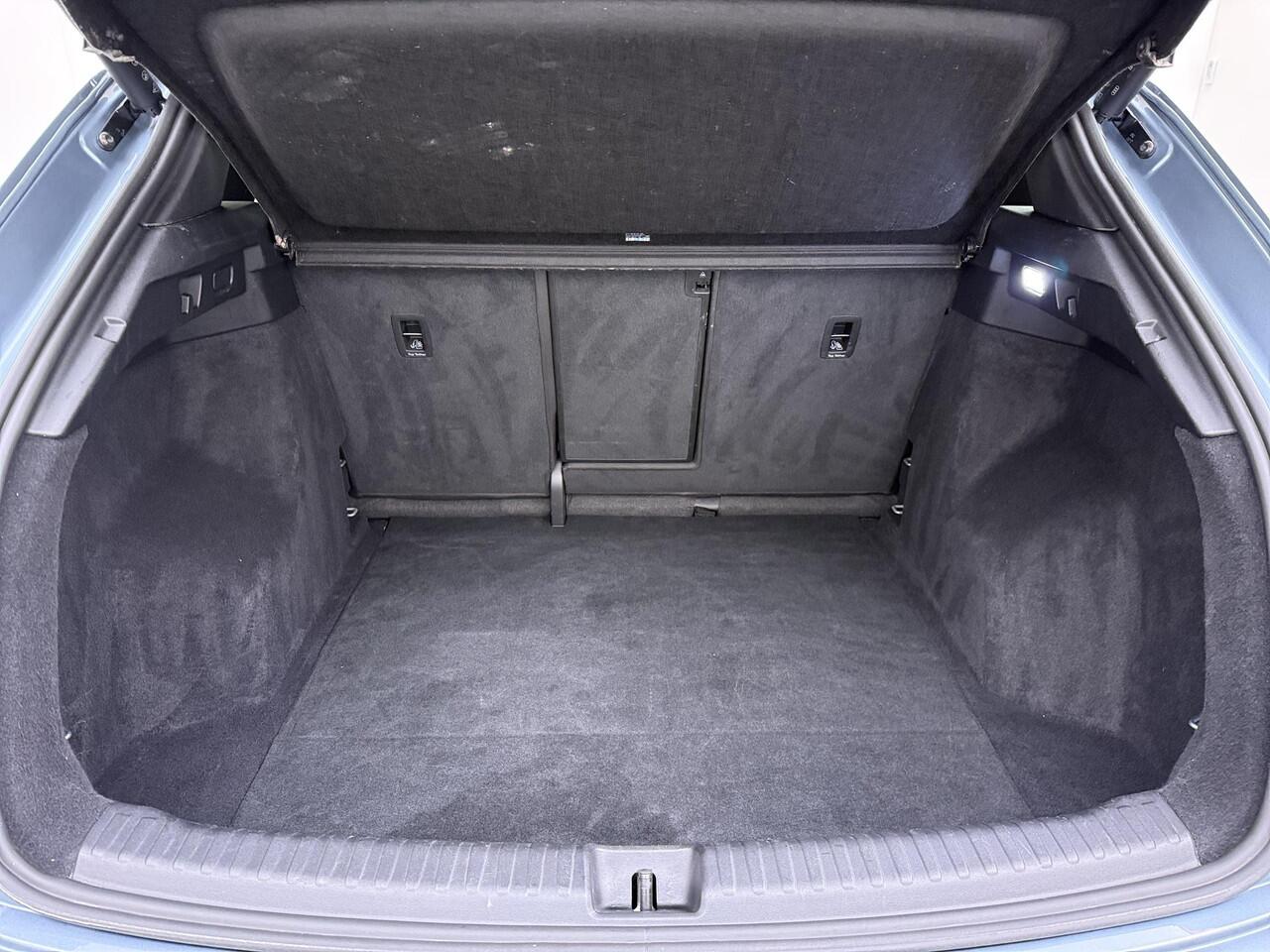 Audi Q4 e-tron 40 Launch edition Advanced Plus 77 kWh VAN ¤ 33.900,- VOOR ¤ 30.877,- UW LENTEVOORDEEL ¤ 3.023,-! | SOH 92% | S-LINE INTERIEUR | PANORAMADAK | STOELVERWARMING | ELEKTRISCHE ACHTERKLEP | LUXE BEKLEDING | RIJKLAAR MET 12 MND BOVAG GARANTIE