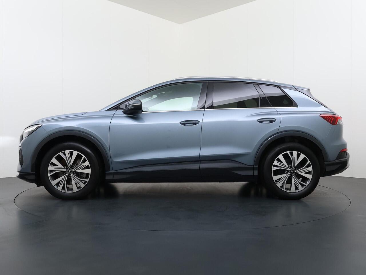 Audi Q4 e-tron 40 Launch edition Advanced Plus 77 kWh VAN ¤ 33.900,- VOOR ¤ 30.877,- UW LENTEVOORDEEL ¤ 3.023,-! | SOH 92% | S-LINE INTERIEUR | PANORAMADAK | STOELVERWARMING | ELEKTRISCHE ACHTERKLEP | LUXE BEKLEDING | RIJKLAAR MET 12 MND BOVAG GARANTIE