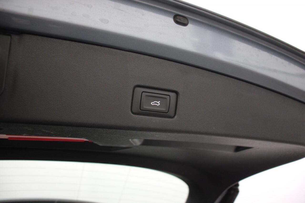 Audi Q4 e-tron 40 Advanced edition 77 kWh - Carplay, Navi, Cruise, Clima, Stoelverw.