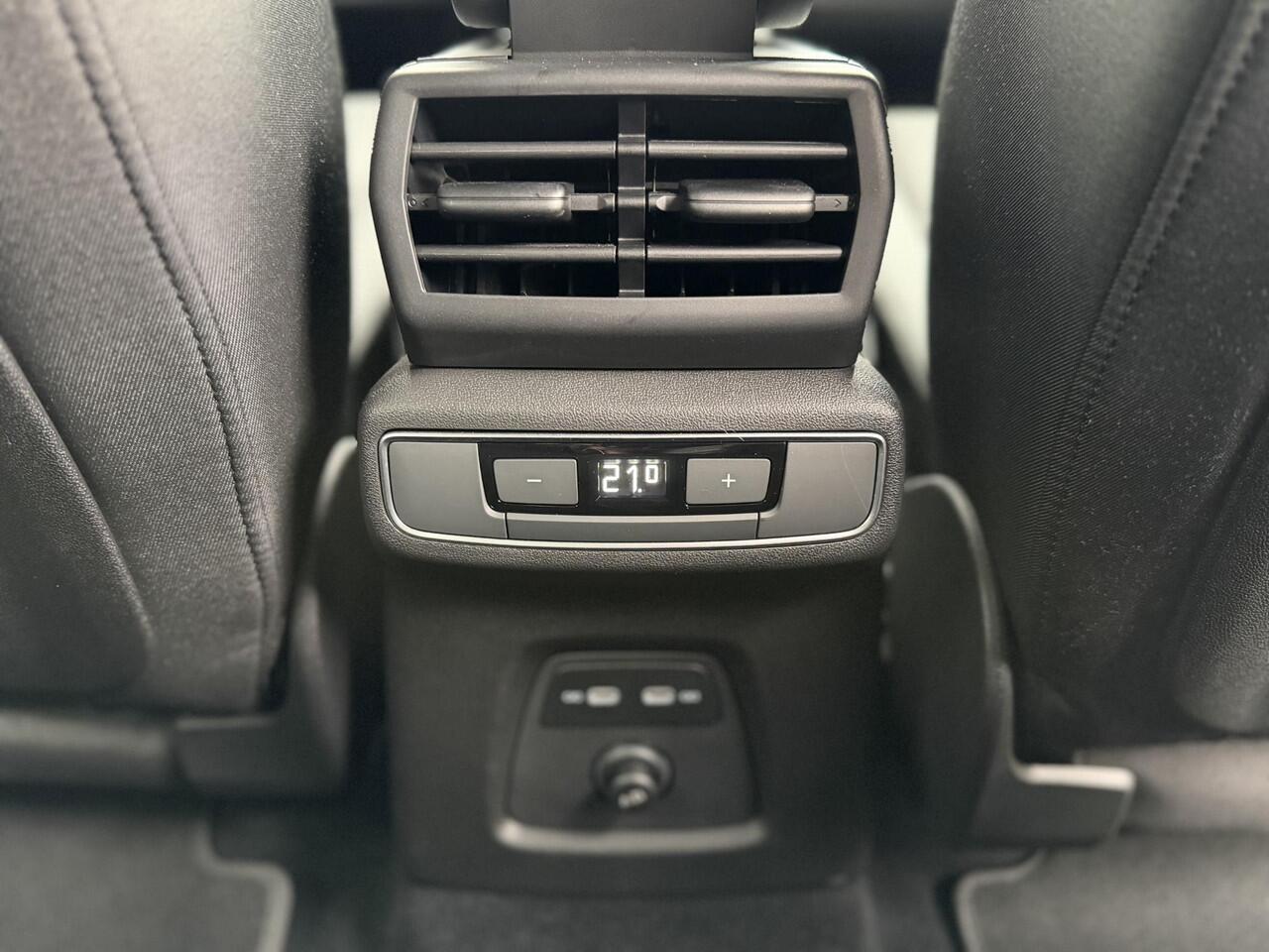 Audi Q4 e-tron Sportback 35 e-tron | S-Line | Black |