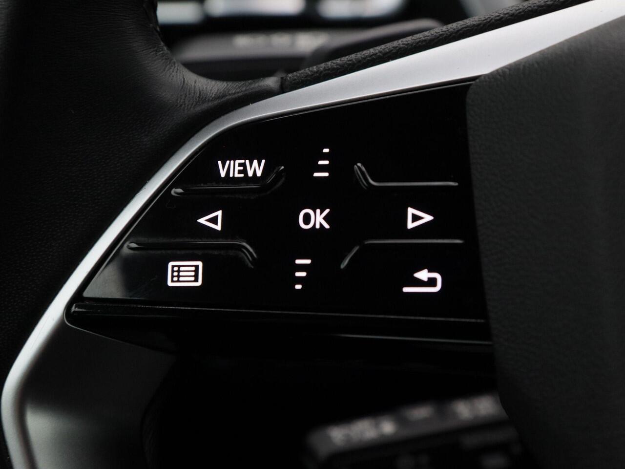 Audi Q4 e-tron 40 Advanced edition 77 kWh 204 Pk | Adaptive Cruise | Climate Control | Stoelverwarming | Navigatie | Camera | Carplay | 20 inch | 87.598 Km!!