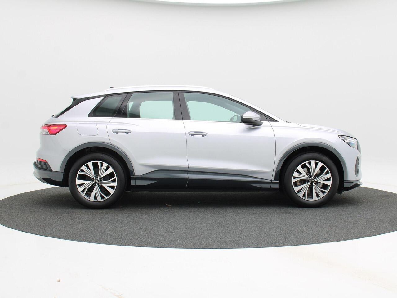 Audi Q4 e-tron 40 Advanced edition 77 kWh 204 Pk | Adaptive Cruise | Climate Control | Stoelverwarming | Navigatie | Camera | Carplay | 20 inch | 87.598 Km!!