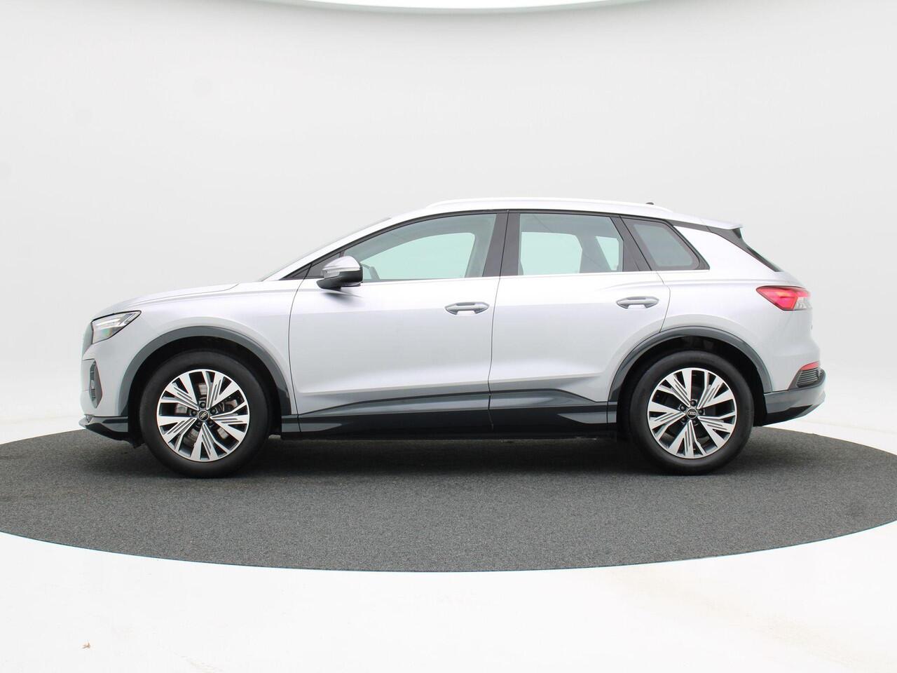 Audi Q4 e-tron 40 Advanced edition 77 kWh 204 Pk | Adaptive Cruise | Climate Control | Stoelverwarming | Navigatie | Camera | Carplay | 20 inch | 87.598 Km!!