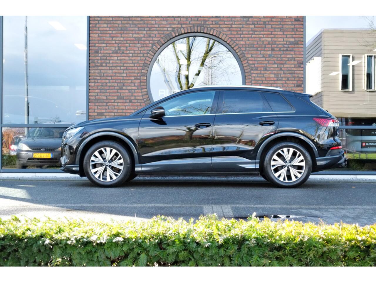 Audi Q4 e-tron 45 quattro 82kWh 286pk Trekhaak, Leder, Sportstoelen, Achteruitr